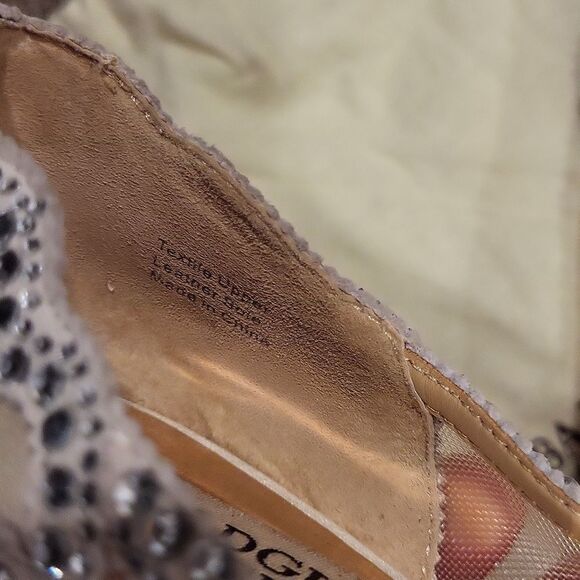 Badgley Mischka Gigi Crystal Embelished Flats - Picture 6 of 8